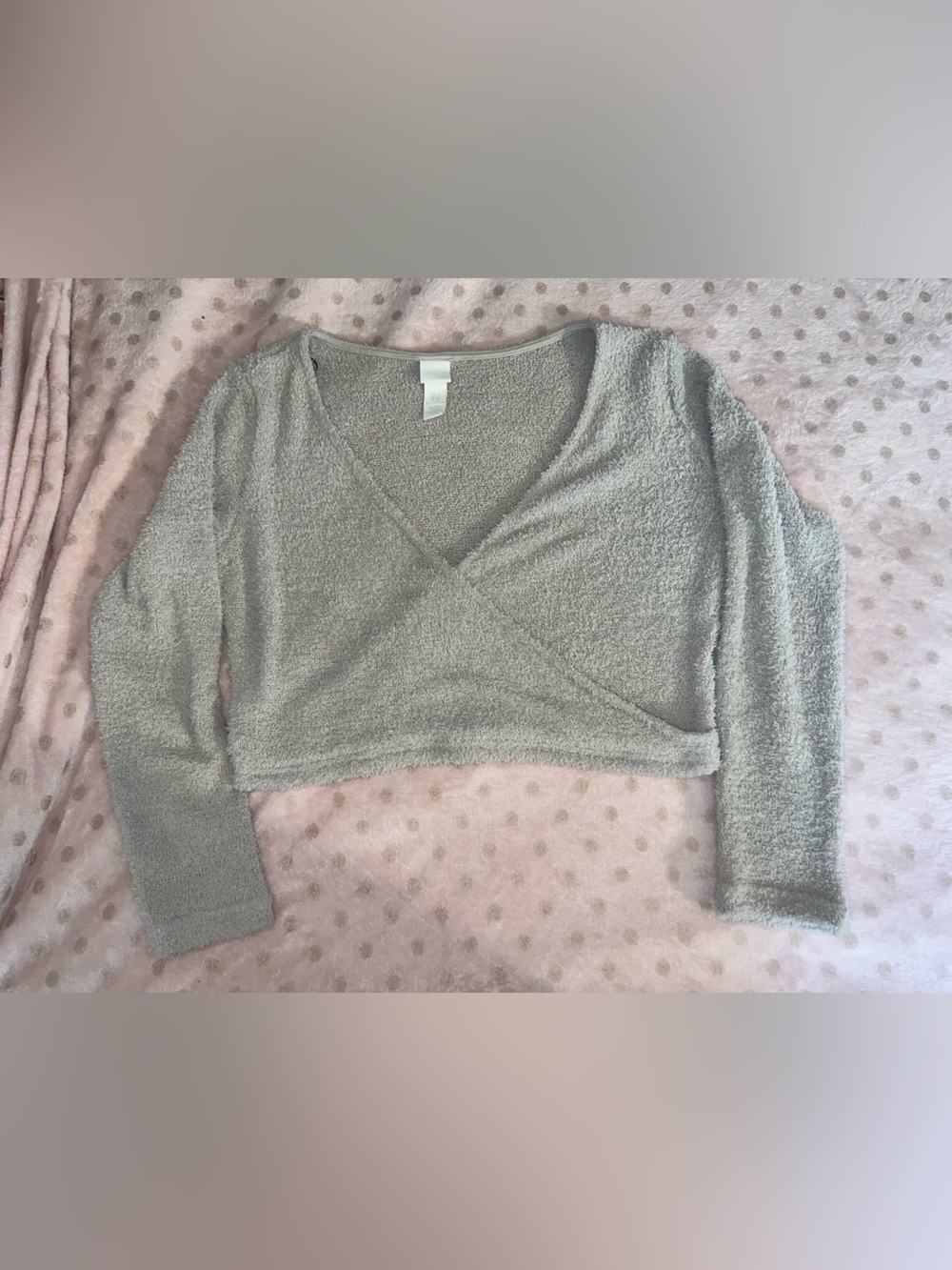 H&M Light Gray Fuzzy V-Neck Wrap Cropped Sweater